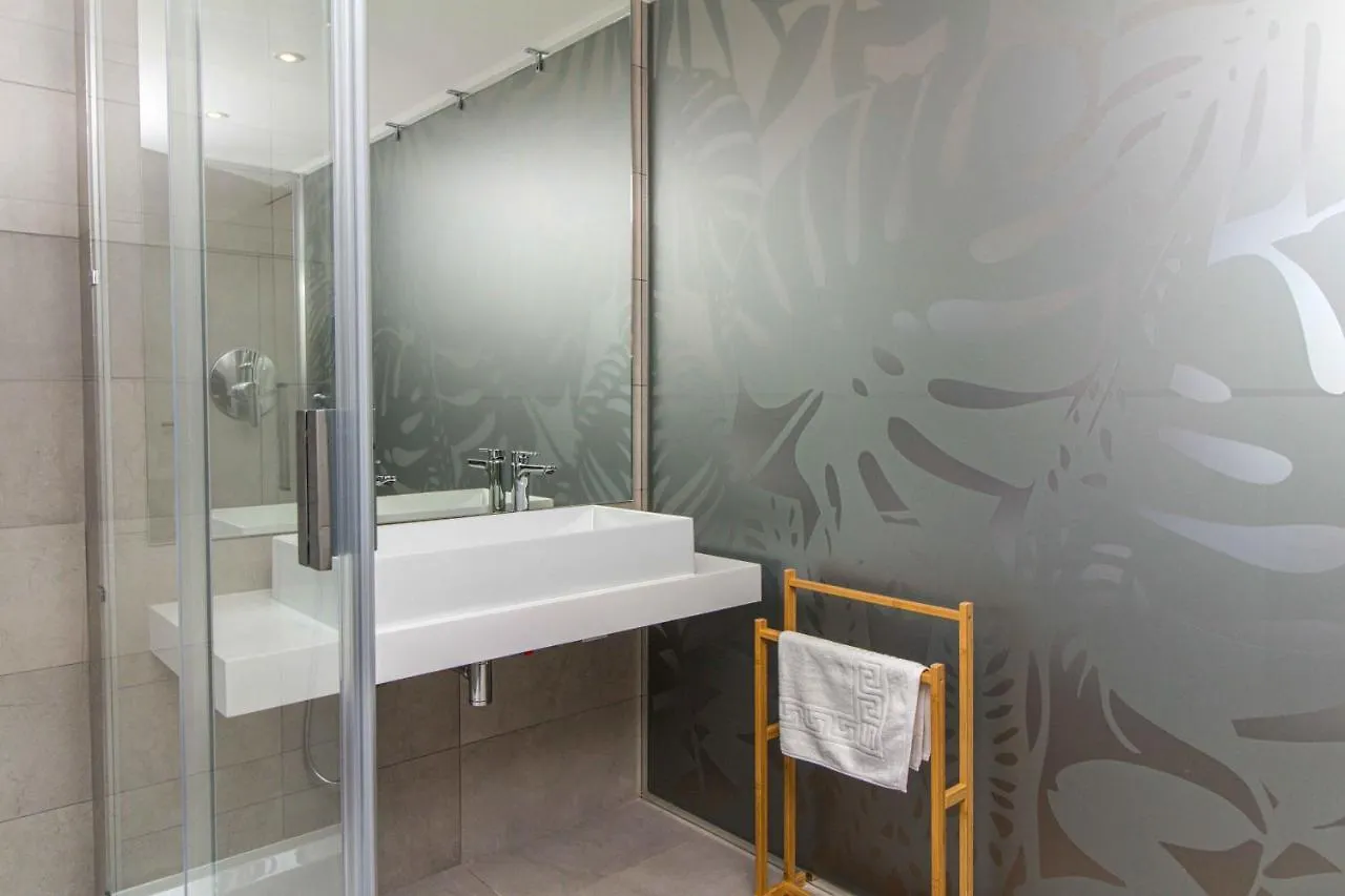 Villa Exotic House By Stay-Ici, Algarve Holiday Rental Albufeira
