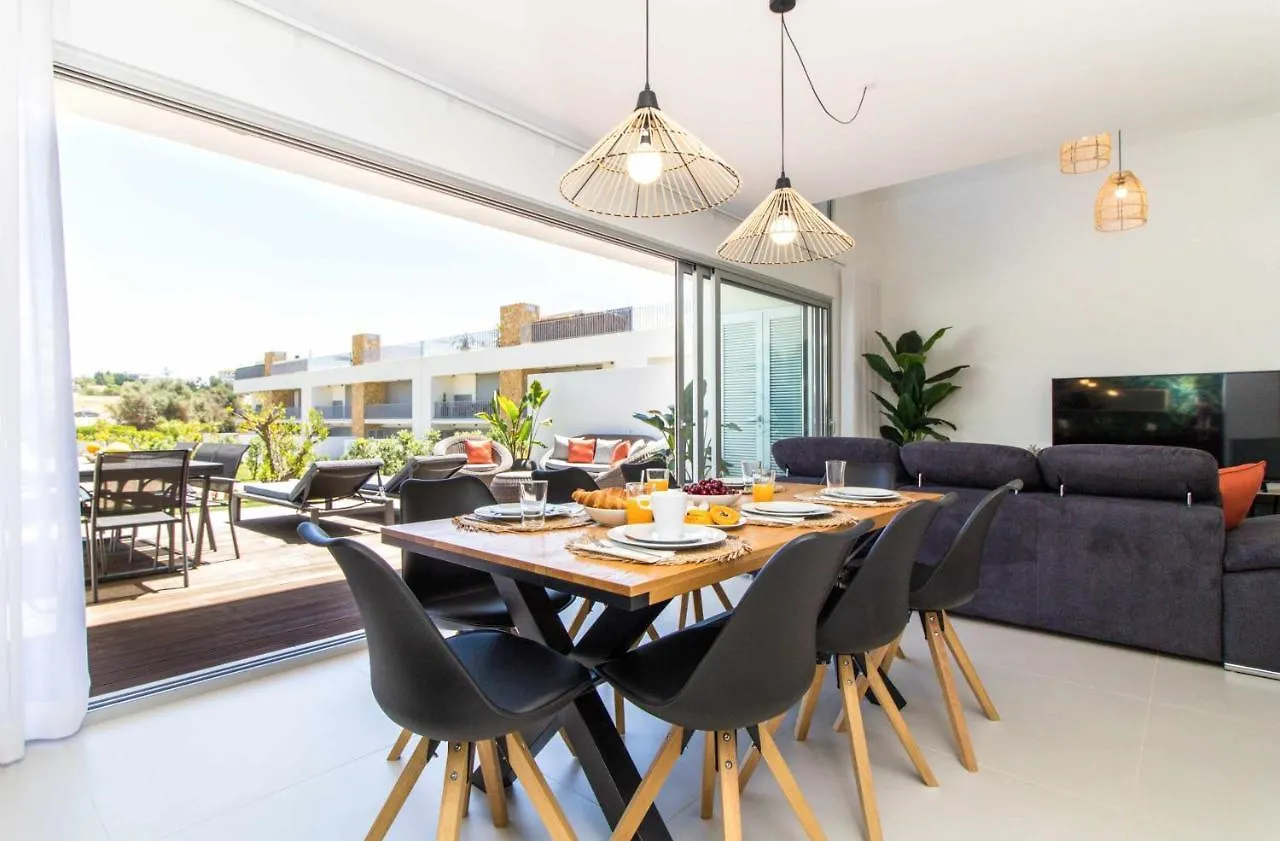 Villa Exotic House By Stay-Ici, Algarve Holiday Rental Albufeira